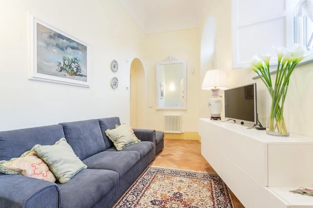 Casa Vera, Exquisite 2 Bedrooms 2 Baths Apartment With Garden, A/C, Close To Parking Λούκα